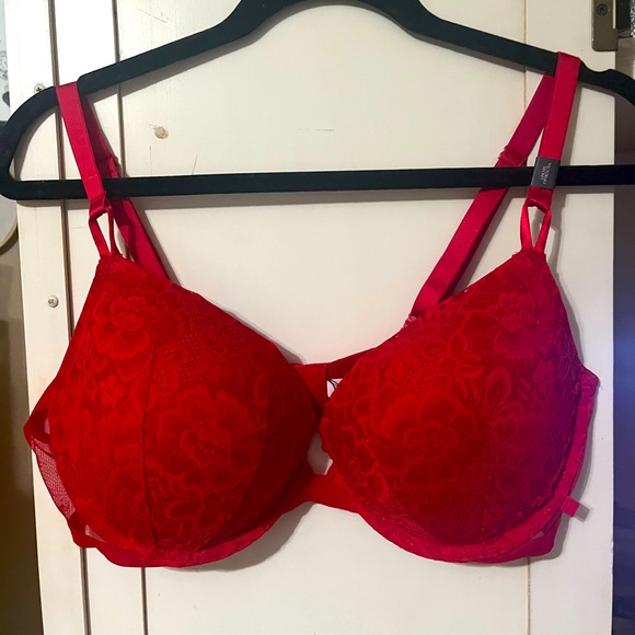 Victoria's Secret Other - Nwot Victoria secret bra